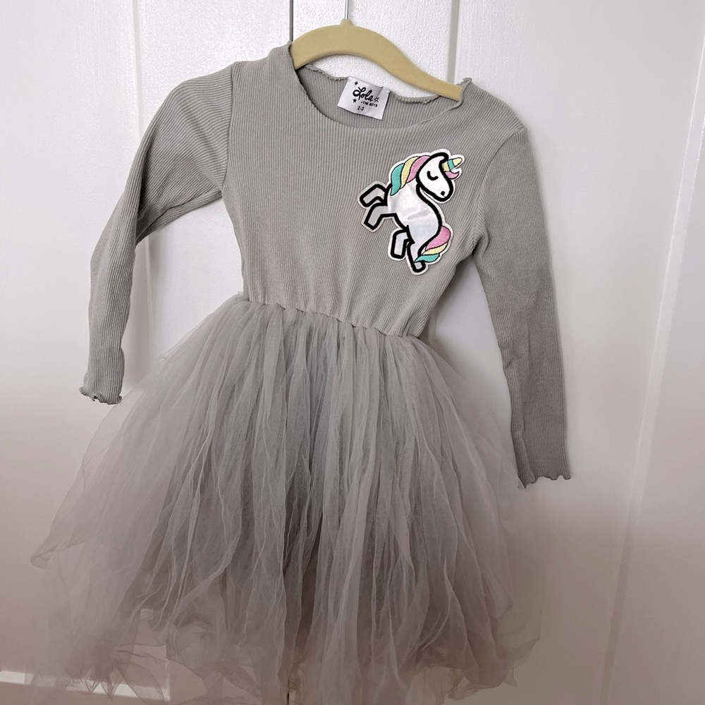 Lola and the boys unicorn dress size 2-3 worn once